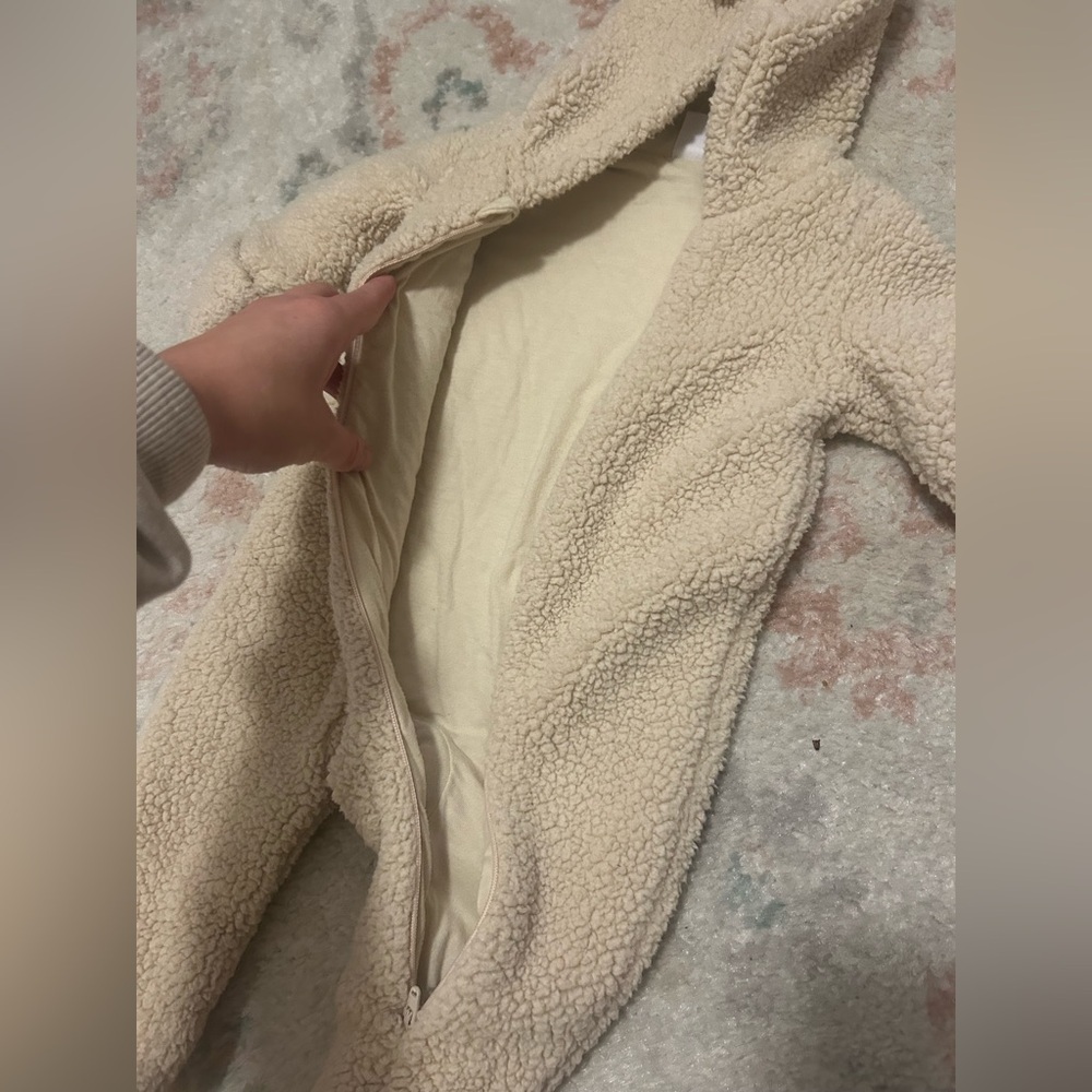 Nordstrom baby cream fleece bear suit size 3 months - Picture 2 of 7